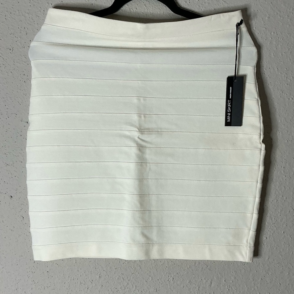 Express Cream Mini Ribbed Pencil Skirt